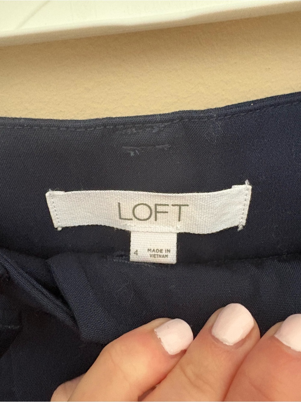 Loft Peyton Wide-Leg Trousers in Navy size 4 - Picture 3 of 5